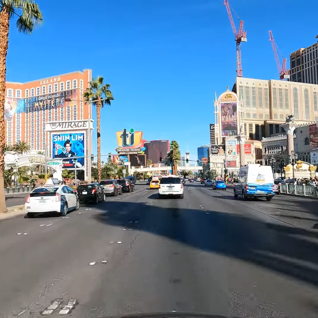 Phoenix vs Las Vegas Relocation Guide HouseReal