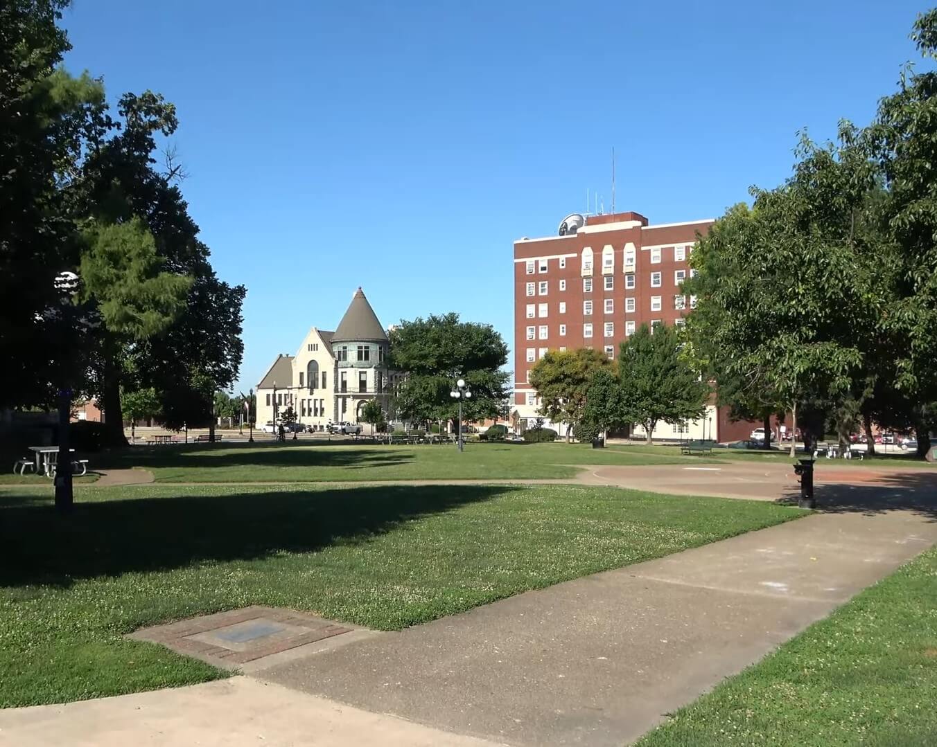 20 Best Places to Live in Illinois for Young Adults HouseReal