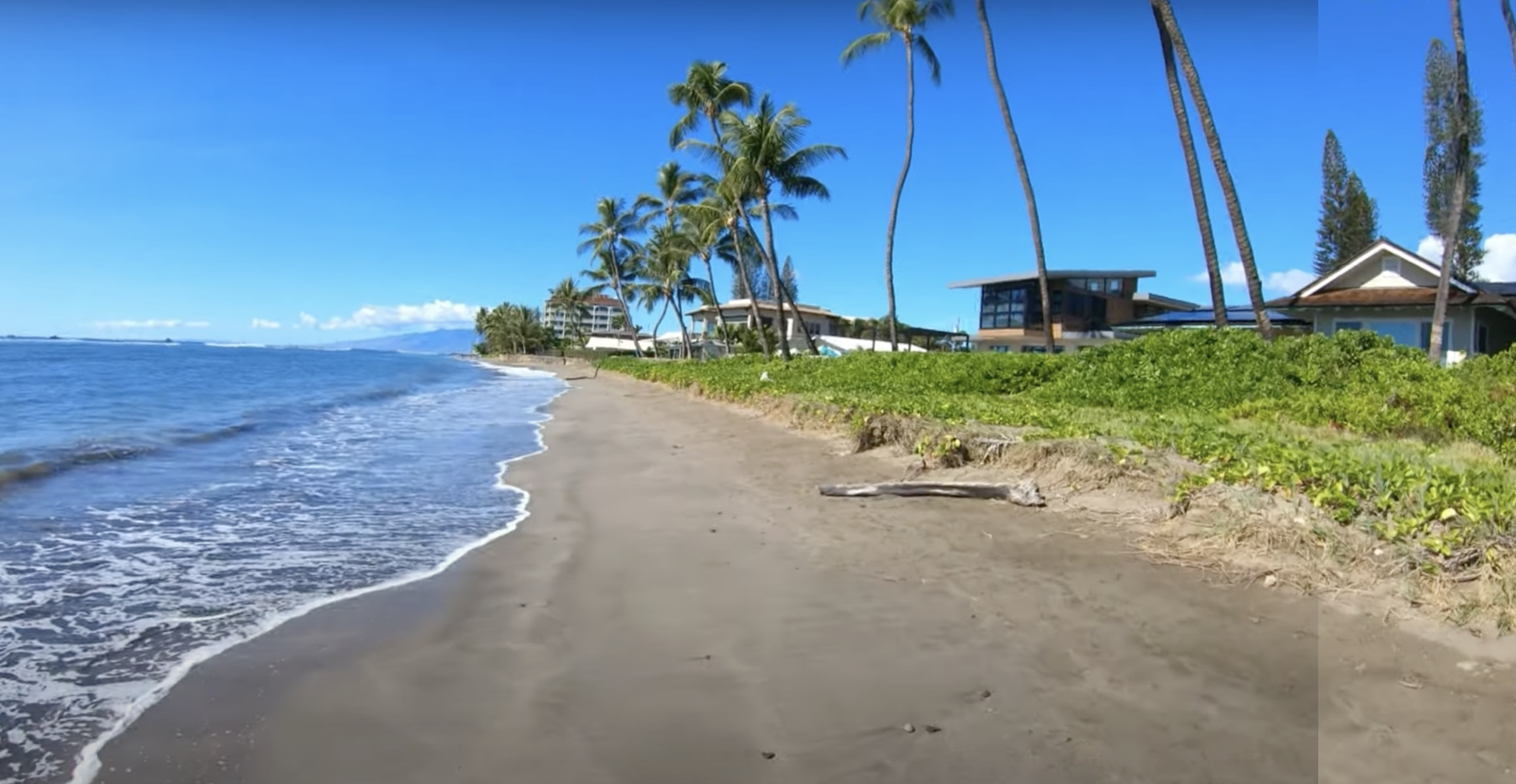 Kahului, Maui walk