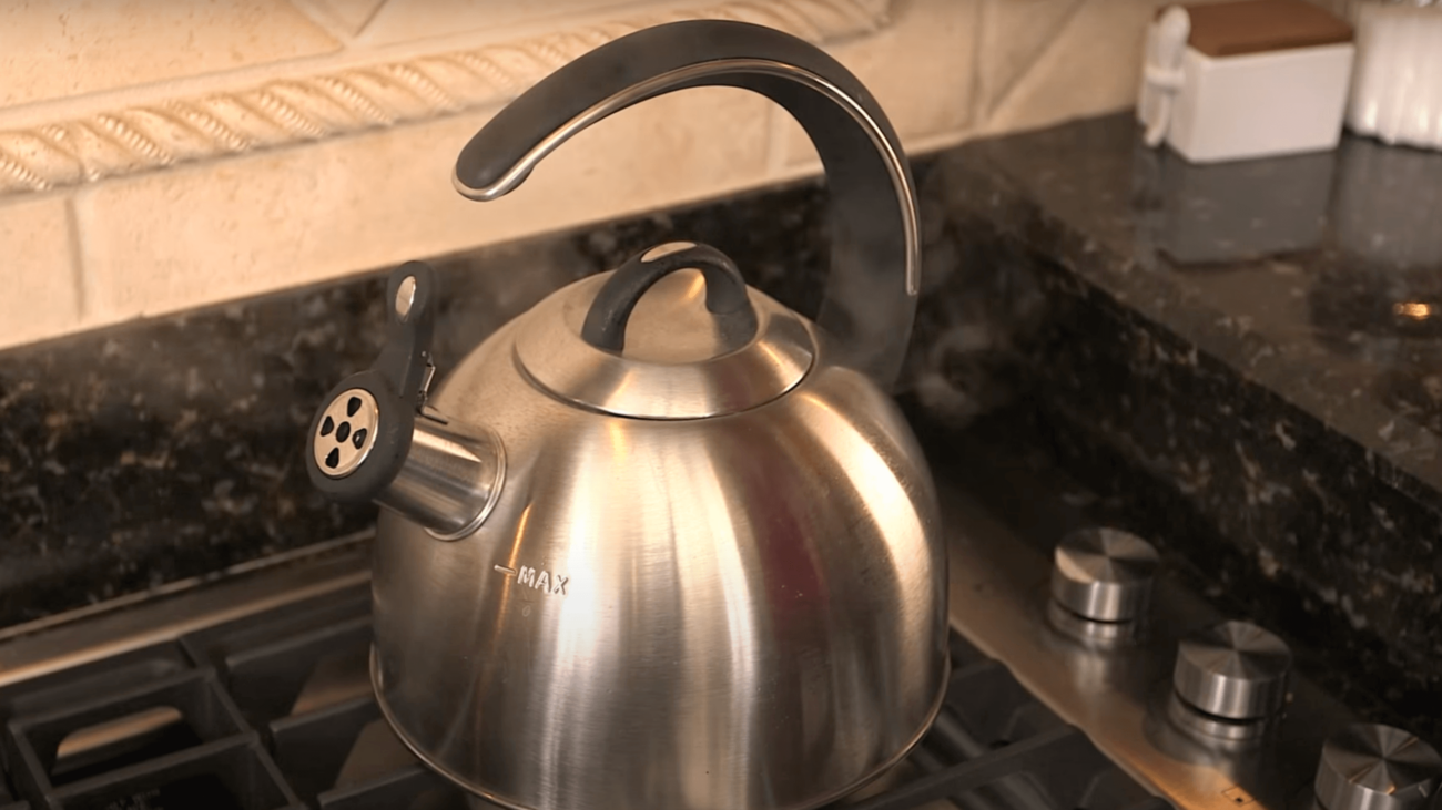 kettle boiling water